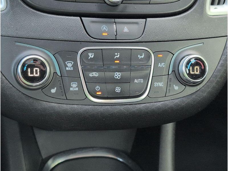 Used 2024 Chevrolet Malibu LTImage 15