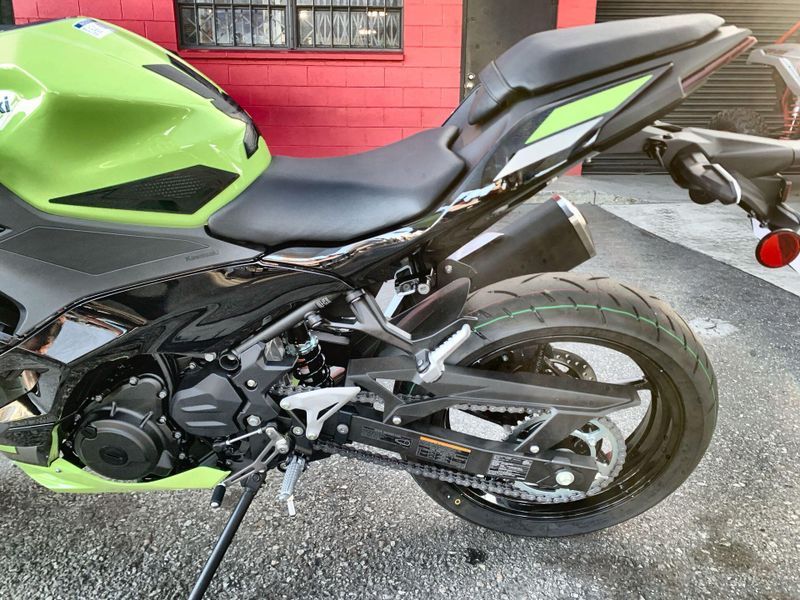 New 2026 Kawasaki NINJA 500 SE ABS Image 10