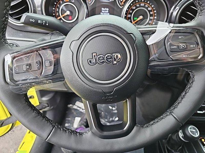 2023 Jeep Wrangler Unlimited Sport Altitude photo 16