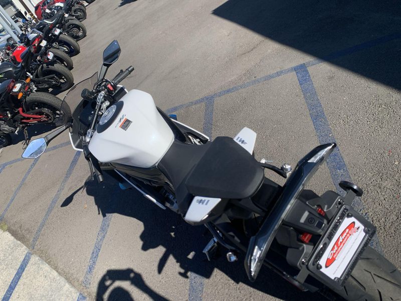 New 2025 CFMOTO 675SS Image 21