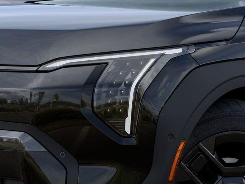 New 2027 Kia EV3 LandImage 11