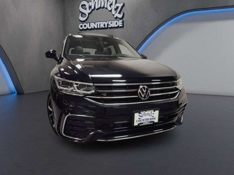 Used 2024 Volkswagen Tiguan AWD SEL R-Line w/Sunroof/NavImage 2