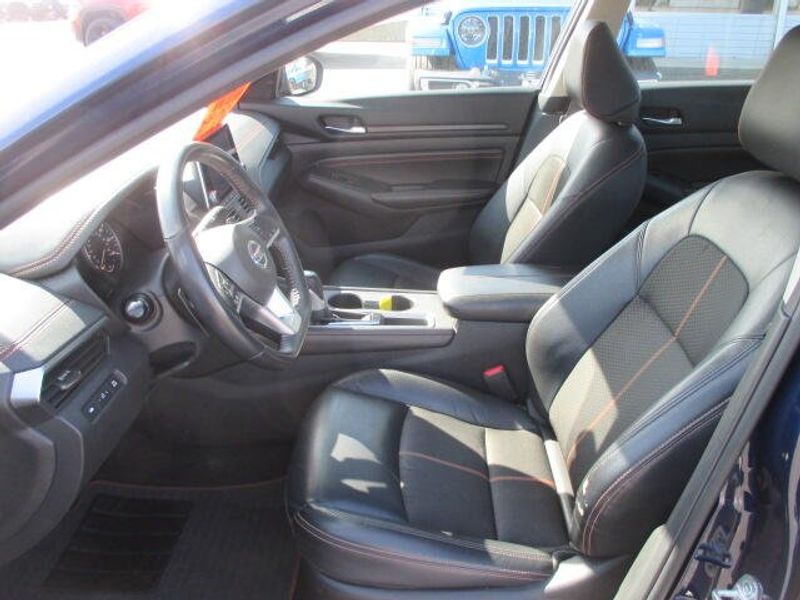 2022 Nissan Altima 2.5 SRImage 14