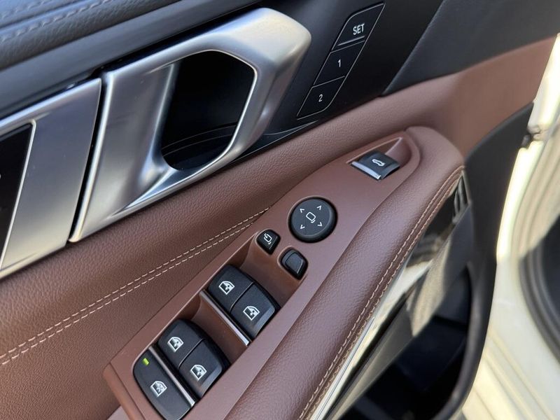 2022 BMW X5 xDrive40iImage 18
