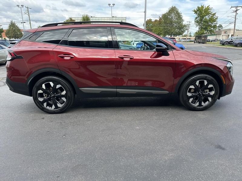 2023 Kia Sportage X-Line photo 3