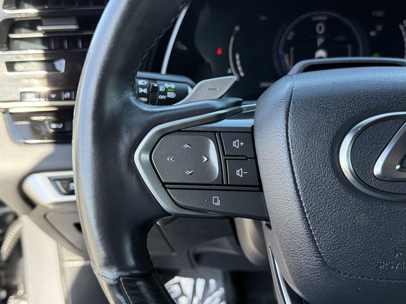 Used 2023 Lexus RX 350h Premium PlusImage 22