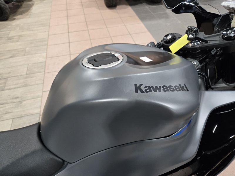 NEW 2026 KAWASAKI NINJA ZX6R ABS Image 12