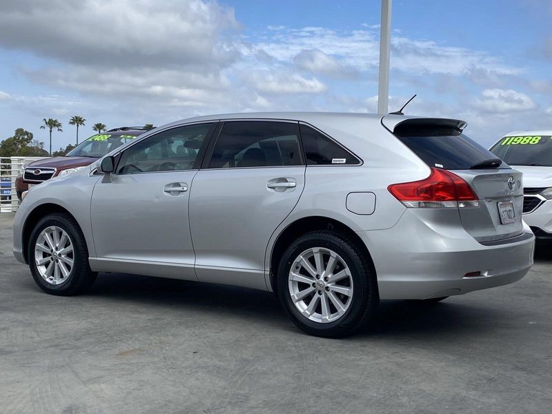 2011 Toyota Venza BaseImage 6