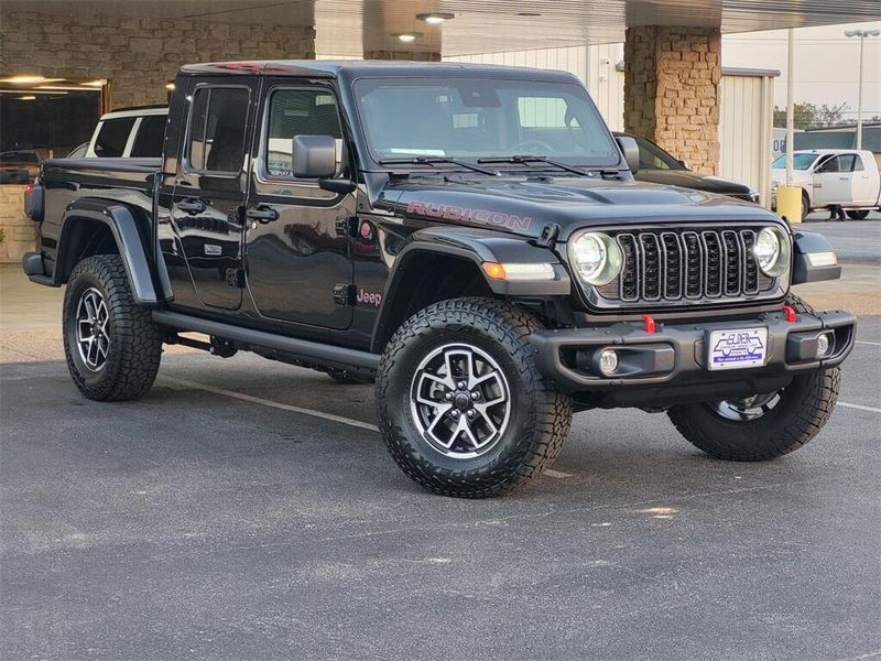 2024 Jeep Gladiator Rubicon X 4x4Image 1