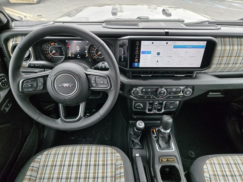 New 2026 Jeep Wrangler 4-door 85th Anniversary Edition
