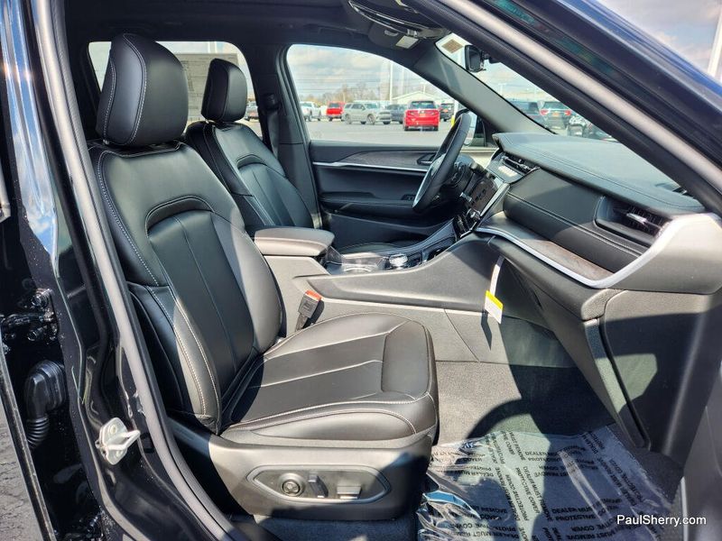 New 2026 Jeep Grand Cherokee Limited 4x4