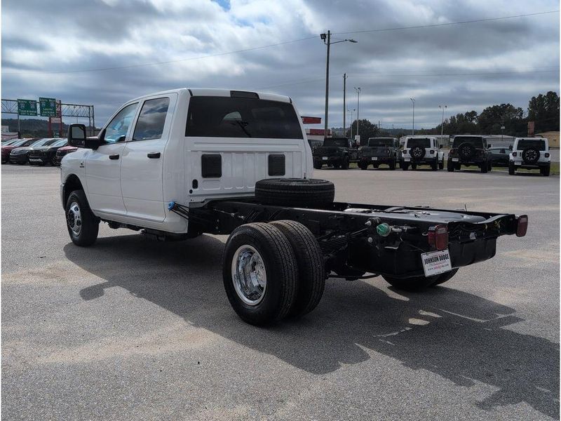 New 2026 RAM 3500 Tradesman Crew Cab Chassis 4x4 60