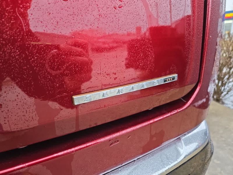 2023 Grand Wagoneer Series III 4X4 in a Velvet Red Pearl Coat exterior color and Global Blackinterior. Dave Warren Chrysler Dodge Jeep Ram (716) 708-1207 davewarrenchryslerdodgejeepram.com 