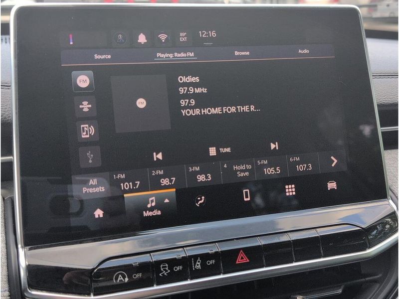 Used 2024 Jeep Compass LatitudeImage 14