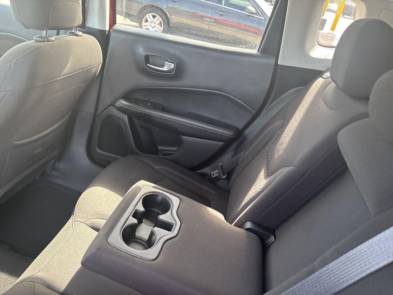 Used 2017 Jeep New Compass SportImage 32