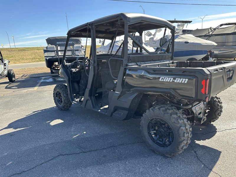 2025 CAN-AM DEFENDER MAX XT HD9 STEALTH BLACK in a STEALTH BLACK exterior color. Family PowerSports (877) 886-1997 familypowersports.com 