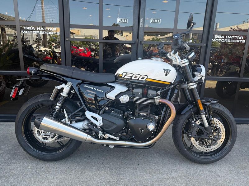 New 2025 Triumph SPEED TWIN 1200 
