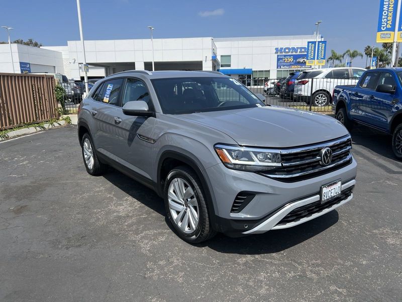 2021 Volkswagen Atlas Cross Sport 3.6L V6 SE w/TechnologyImage 4