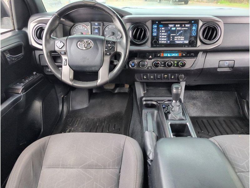 Used 2017 Toyota Tacoma TRD Off RoadImage 31