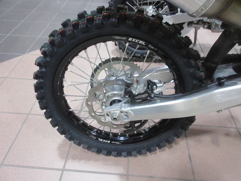 NEW 2027 SUZUKI RM-Z250 Image 15