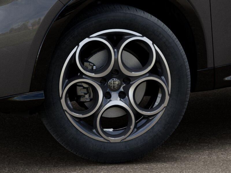 New 2025 Alfa Romeo Tonale AwdImage 28