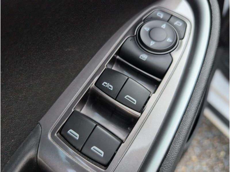 Used 2024 Chevrolet Malibu LTImage 12