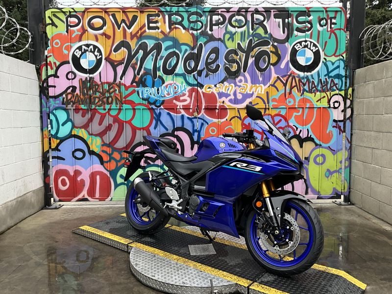 New 2026 Yamaha YZF-R3 ABS Image 3