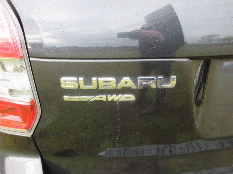 2015 Subaru Forester 2.5i PremiumImage 10