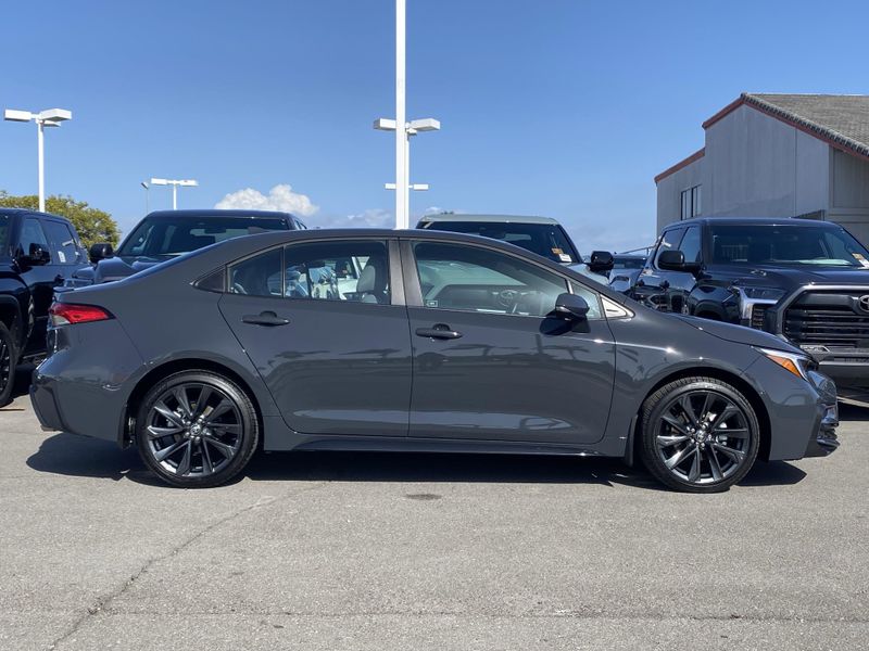 2025 Toyota Corolla SEImage 4