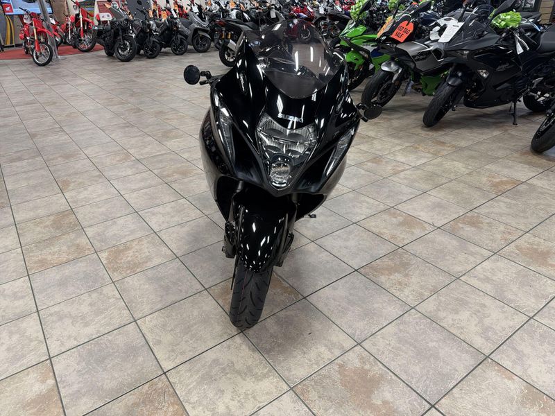 Used 2023 Suzuki Hayabusa Image 12