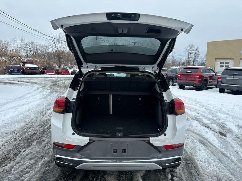 2020 Buick Encore GX EssenceImage 13