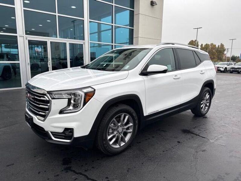 2024 Gmc Terrain SLT photo 4