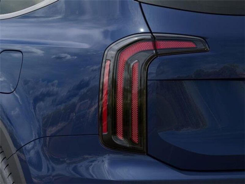 2025 Kia Telluride SX X-LineImage 11