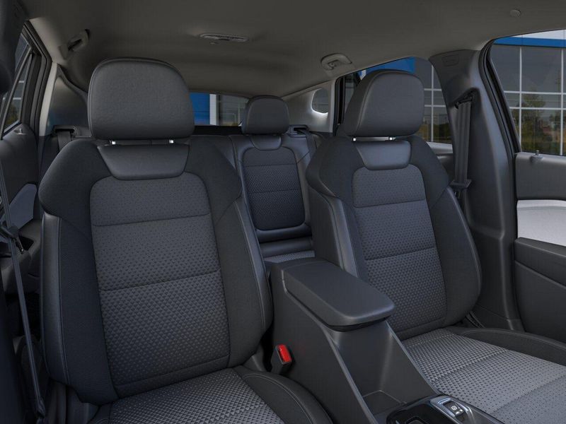 New 2025 Chevrolet Trax LTImage 16