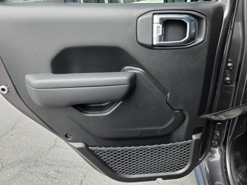 New 2026 Jeep Wrangler 4-door Rubicon