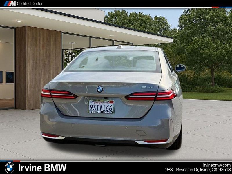 Used 2025 BMW 5 Series 530iImage 9