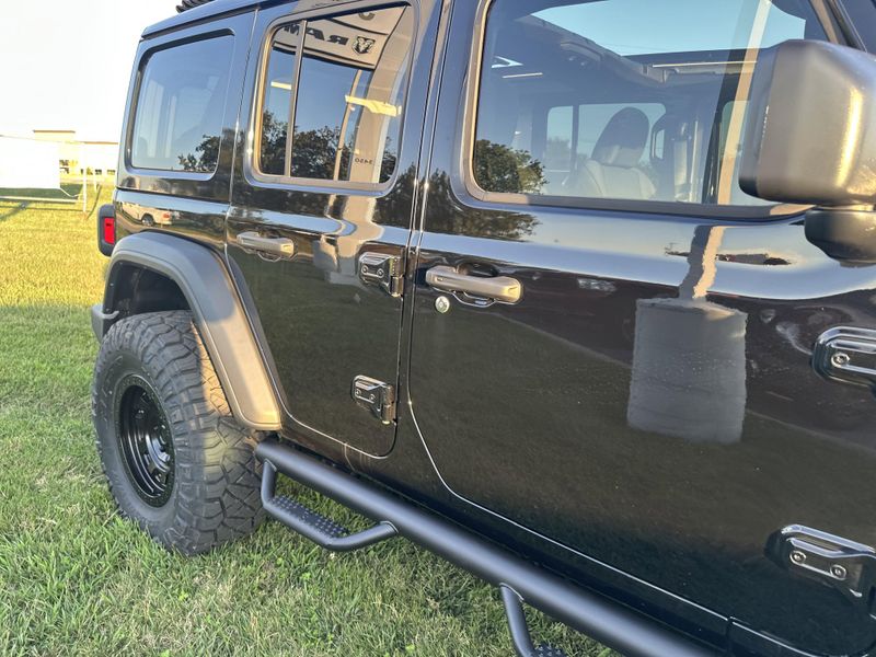 New 2025 Jeep Wrangler 4-door Sport SImage 9