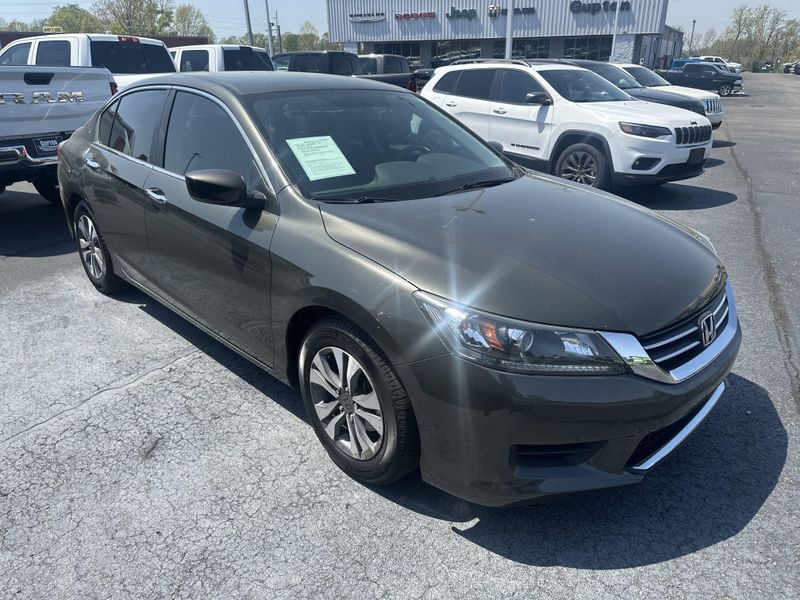 2013 Honda Accord LXImage 3