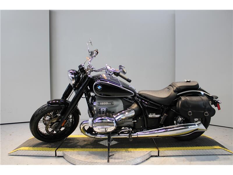 2021 BMW R18 FIRST EDITION Image 2