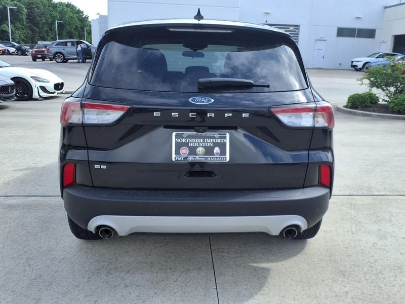 2021 Ford Escape SEImage 9