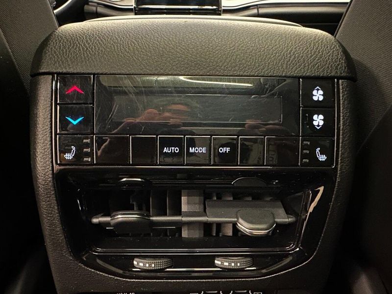 2021 Jeep Grand Cherokee L LimitedImage 30