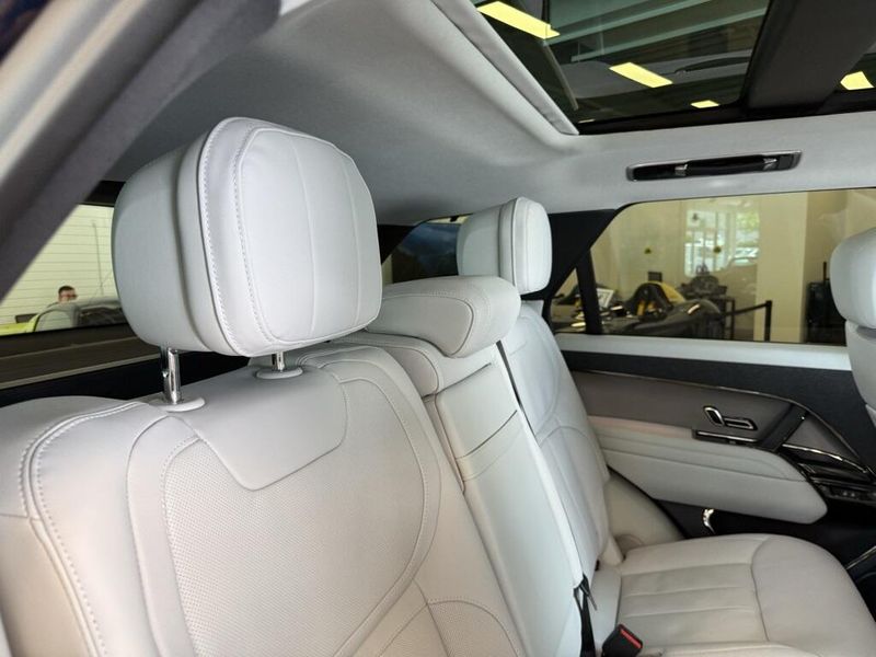 2023 Land Rover Range Rover Sport SE