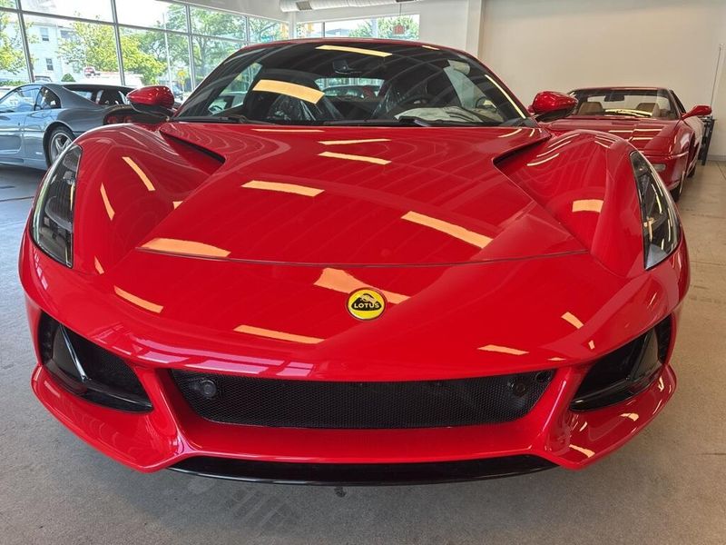2025 Lotus Emira 