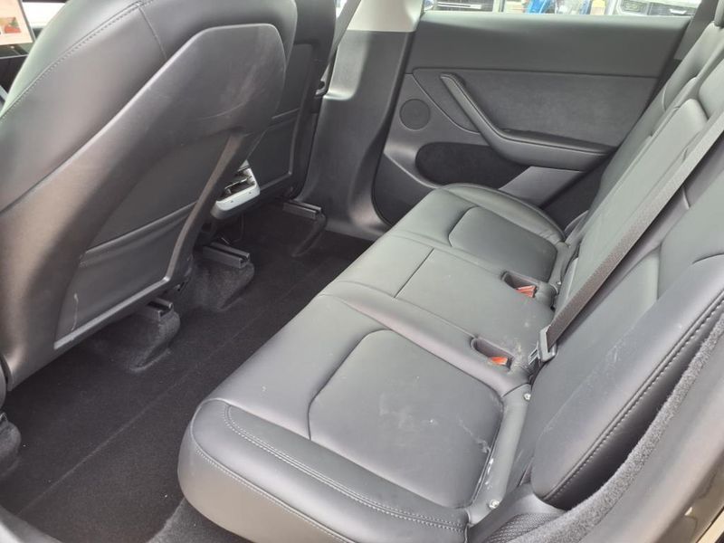 2023 Tesla Model Y Long RangeImage 14