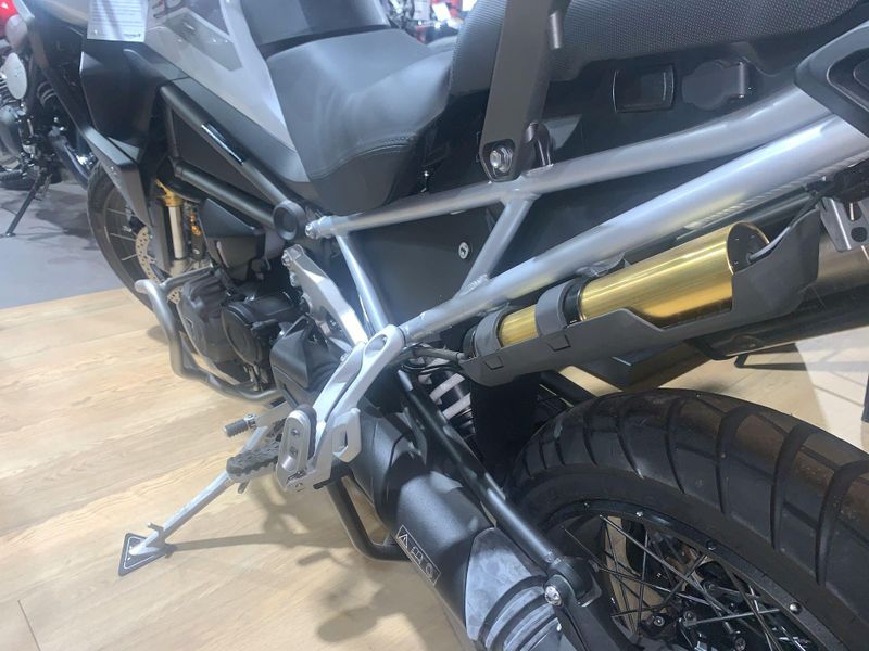 2023 Triumph TIGER 1200 RALLY PRO  in a SNOWDONIA WHITE exterior color. Del Amo Motorsports of Long Beach (562) 362-3160 delamomotorsports.com 