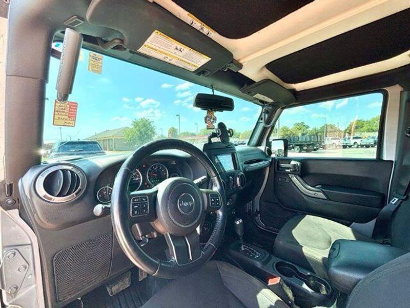 Used 2016 Jeep Wrangler Unlimited SportImage 12