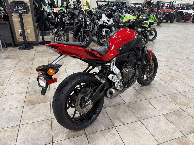 Used 2017 Yamaha FZ-07 Image 17