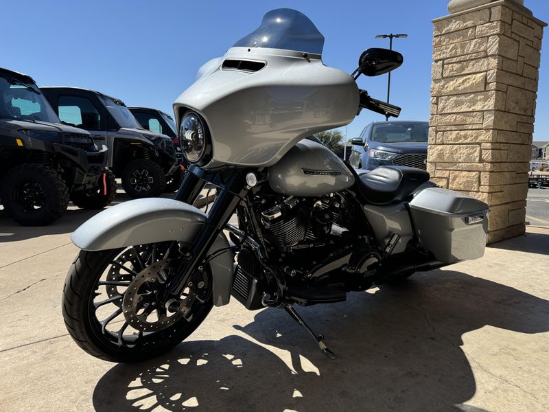 2019 HARLEY STREET GLIDE SPECIAL GRAYImage 3