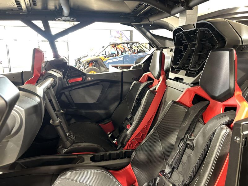 New 2026 Can-Am MAVERICK R MAX X RS 999T DCT Image 25