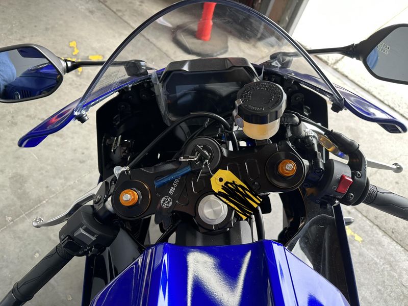 New 2025 Yamaha YZF-R7 Image 2
